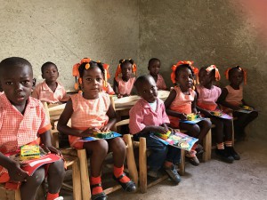 Haiti ルポ　Kinder Student inside the class